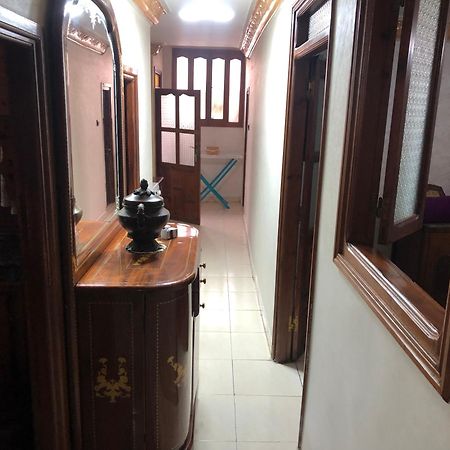 شقة توجد وسط مدينة طنجة و تتوفر على كامل التجهيزات الضرورية خاصةبالعائلات Extérieur photo