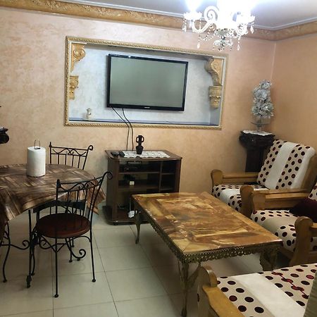 شقة توجد وسط مدينة طنجة و تتوفر على كامل التجهيزات الضرورية خاصةبالعائلات Extérieur photo